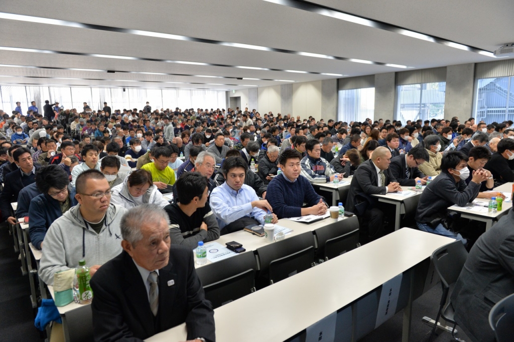 学童野球の指導者や医療関係者など500名の方が参加してくださいました。